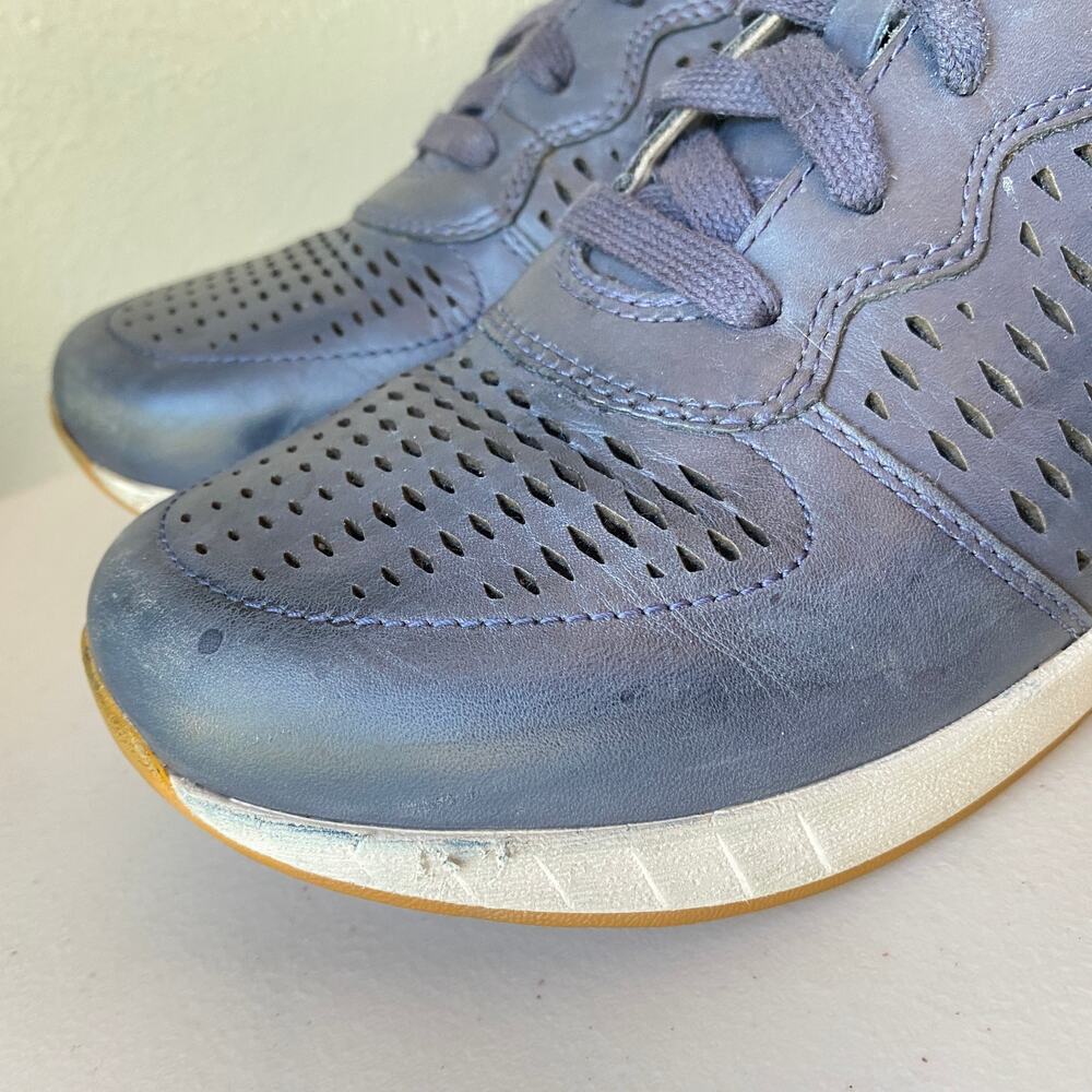 Dansko Charlie Navy Blue White Perforated Leather Sneaker EU41 Wmn US 10.5-11 - Picture 6 of 16